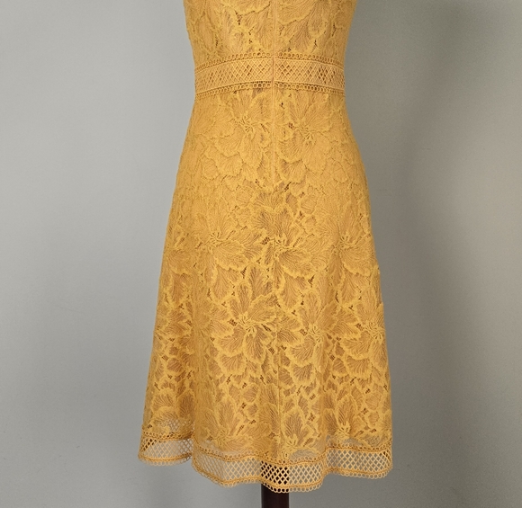 ANTONIO MELANI | Women's Lace Mustard Yellow Sleeveless Midi Dress Size 4 - Picture 9 of 16